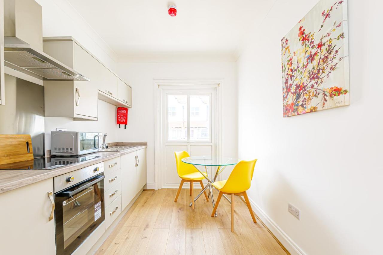 Luxury In Centre Apartment