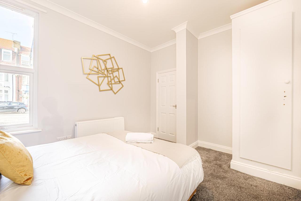 Luxury In Centre Apartment Margate
